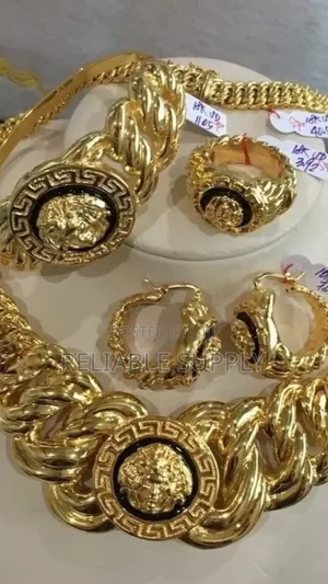 Luxury Gold Diamond Jewelry Collection 