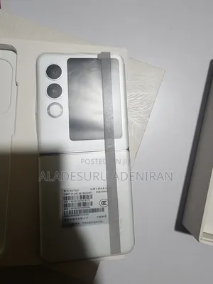 New ZTE nubia Flip2 256 GB White
