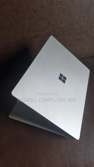 Laptop Microsoft Surface Laptop 2 8GB Intel Core i7 SSD 256GB