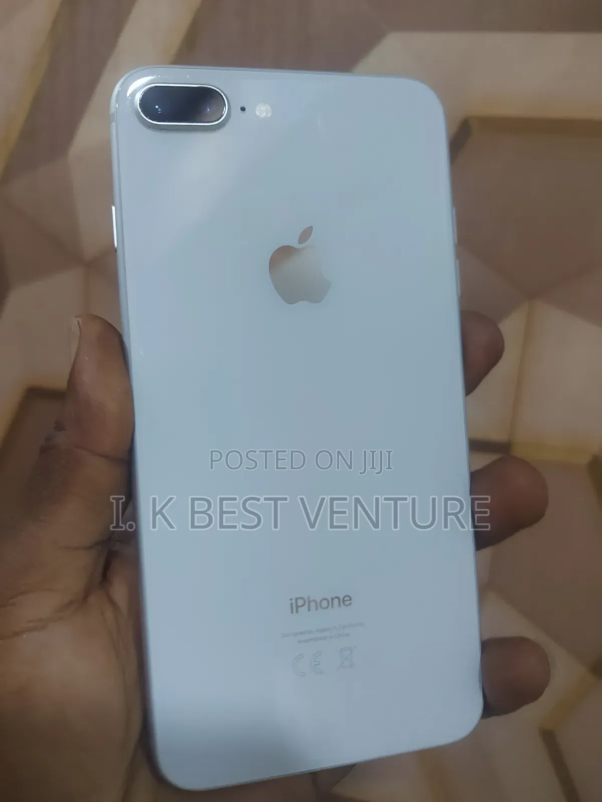 Apple iPhone 8 Plus 64 GB White