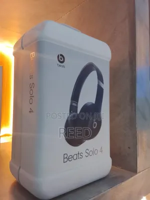 Beat by Dre Solo 4