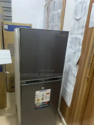 Skyrun 195L Large Capacity Refrigerator With Spacious Storage