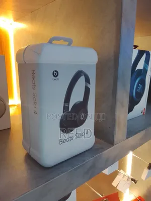 Beat by Dre Solo 4
