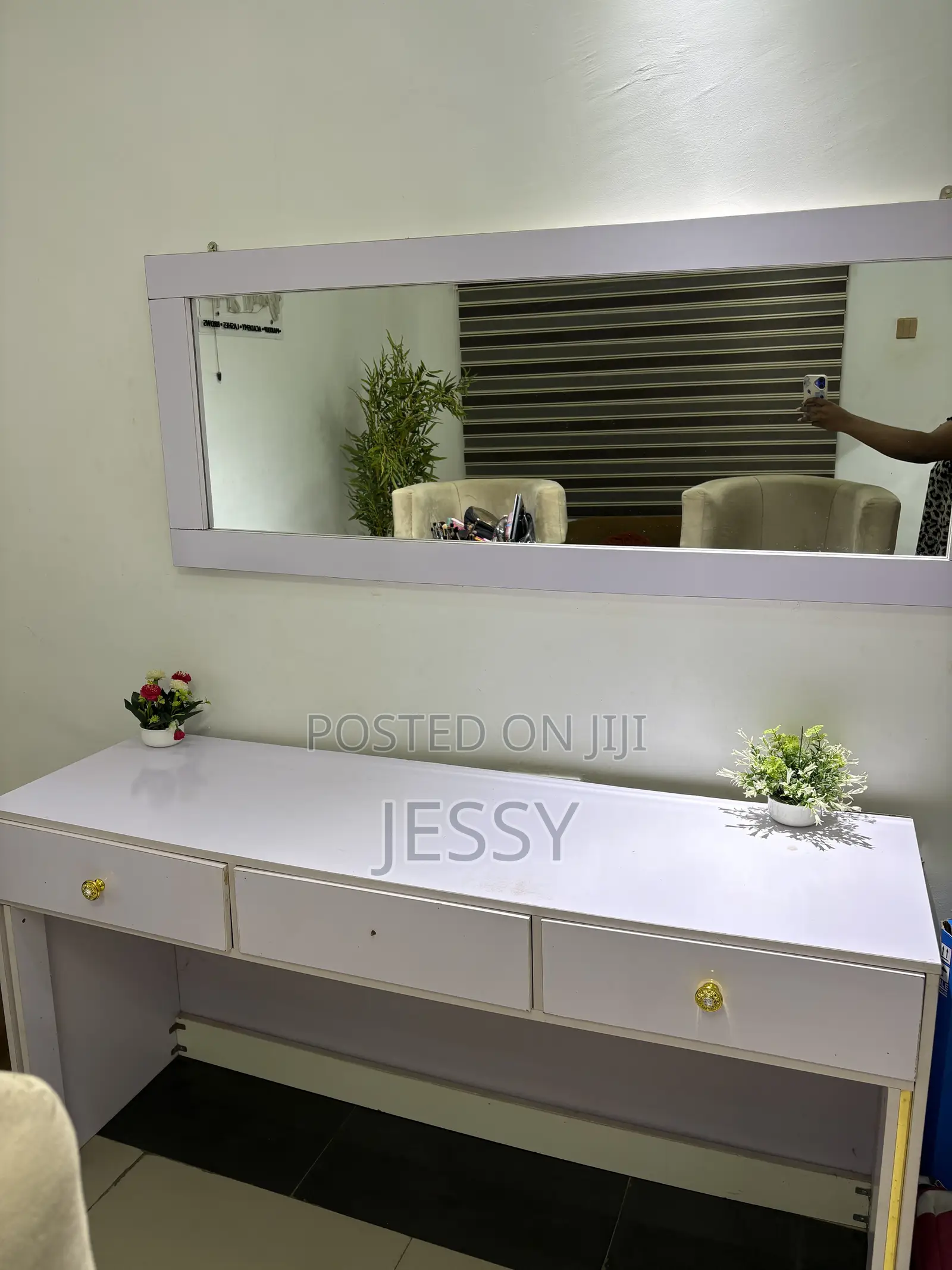 Makeup Dressing Mirror With Drawers