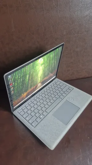 Laptop Microsoft Surface Laptop 2 8GB Intel Core i7 SSD 256GB