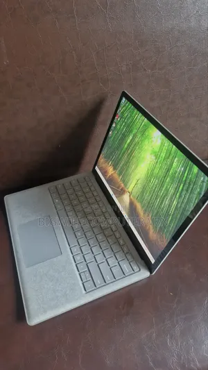 Laptop Microsoft Surface Laptop 2 8GB Intel Core i7 SSD 256GB