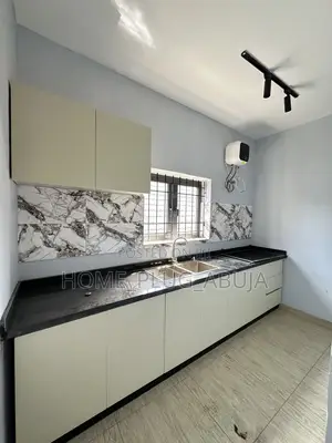 3bdrm Block of Flats in Trans Engineering, Dawaki for rent