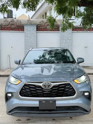 Toyota Highlander Limited 2021