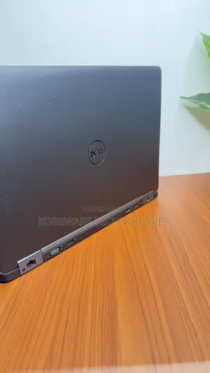 Laptop Dell Latitude 5550 8GB Intel Core i5 SSD 256GB