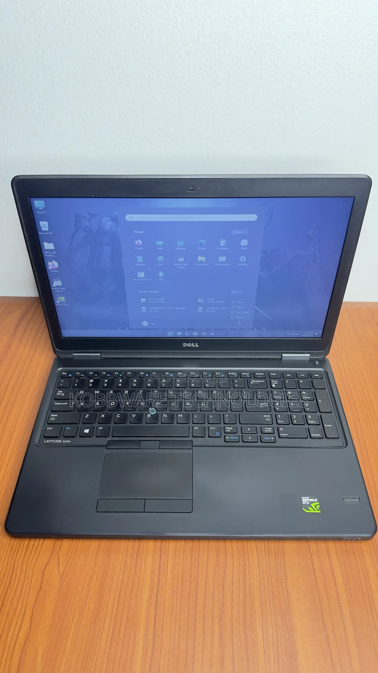Laptop Dell Latitude 5550 8GB Intel Core i5 SSD 256GB