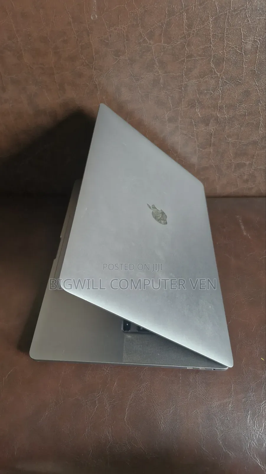 Laptop Apple MacBook 2019 32GB Intel Core i9 SSD 1T