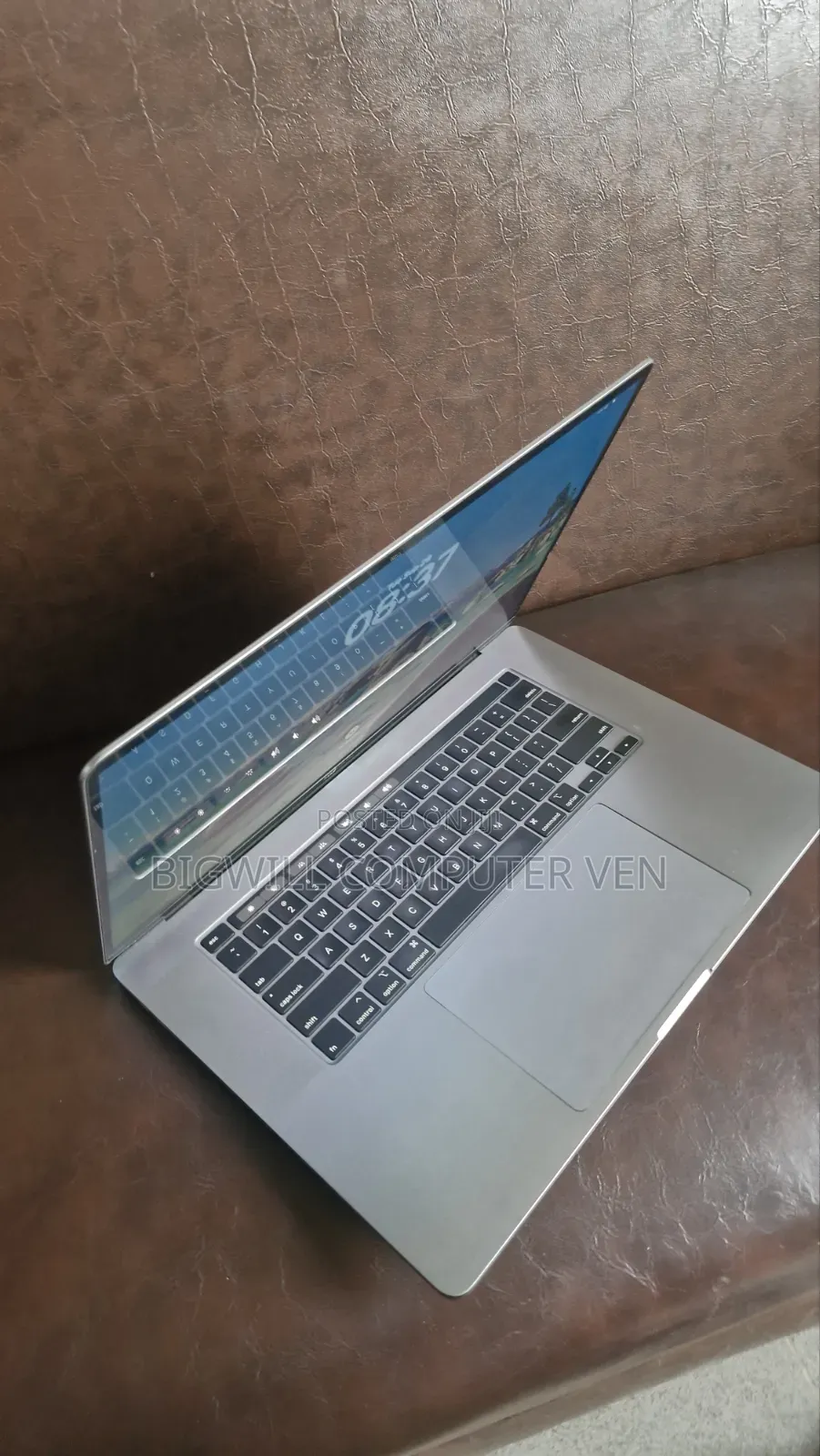 Laptop Apple MacBook 2019 32GB Intel Core i9 SSD 1T