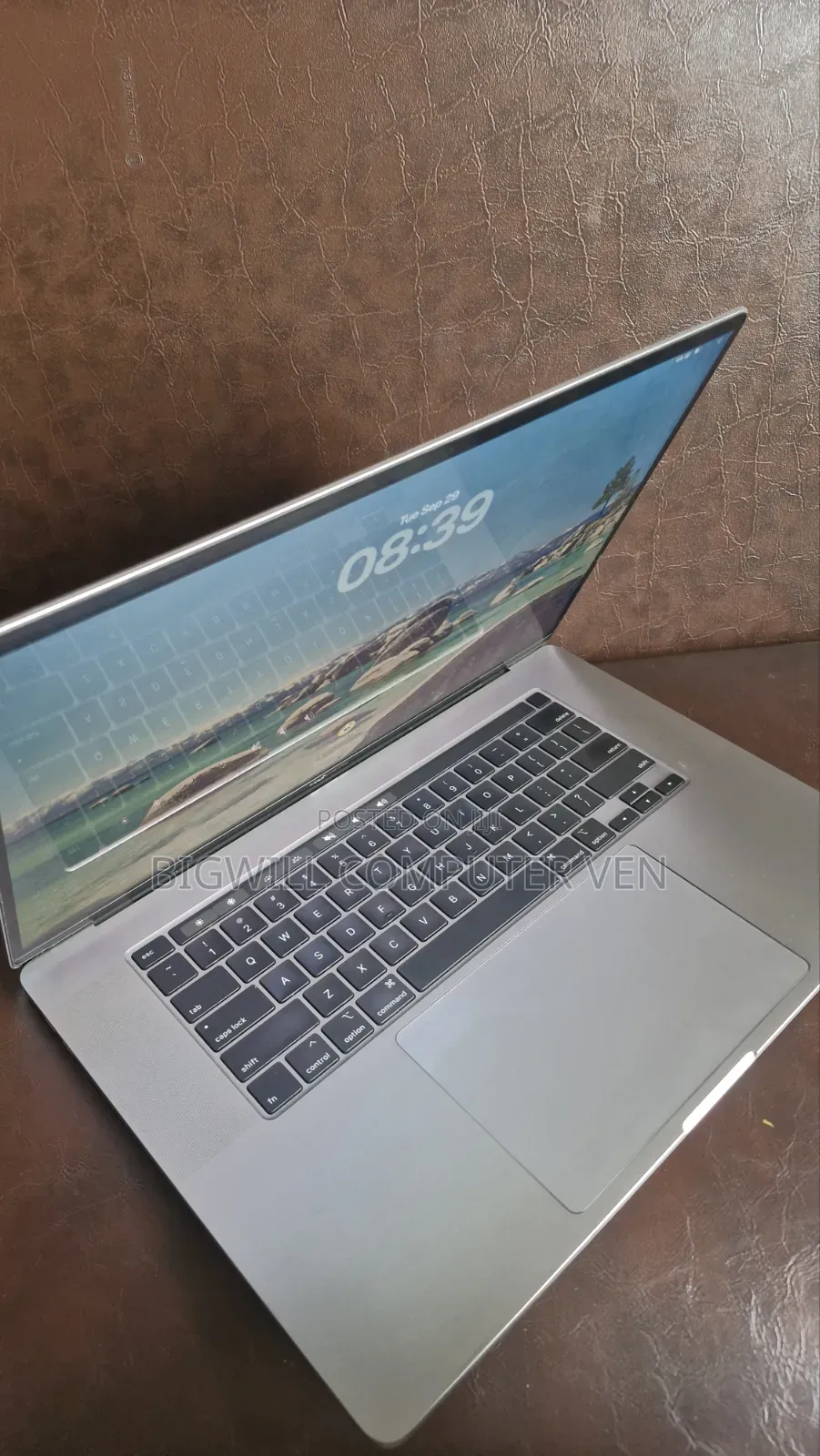 Laptop Apple MacBook 2019 32GB Intel Core i9 SSD 1T