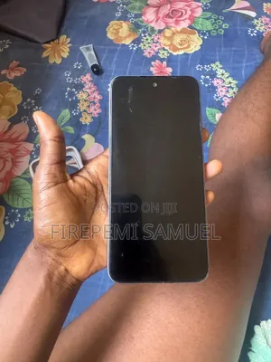 Infinix Hot 50i 128 GB Silver