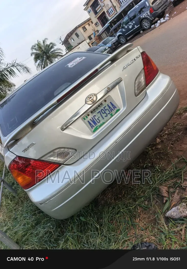 Toyota Avalon 2003 Silver