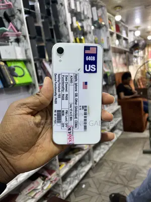 Apple iPhone XR 64 GB White