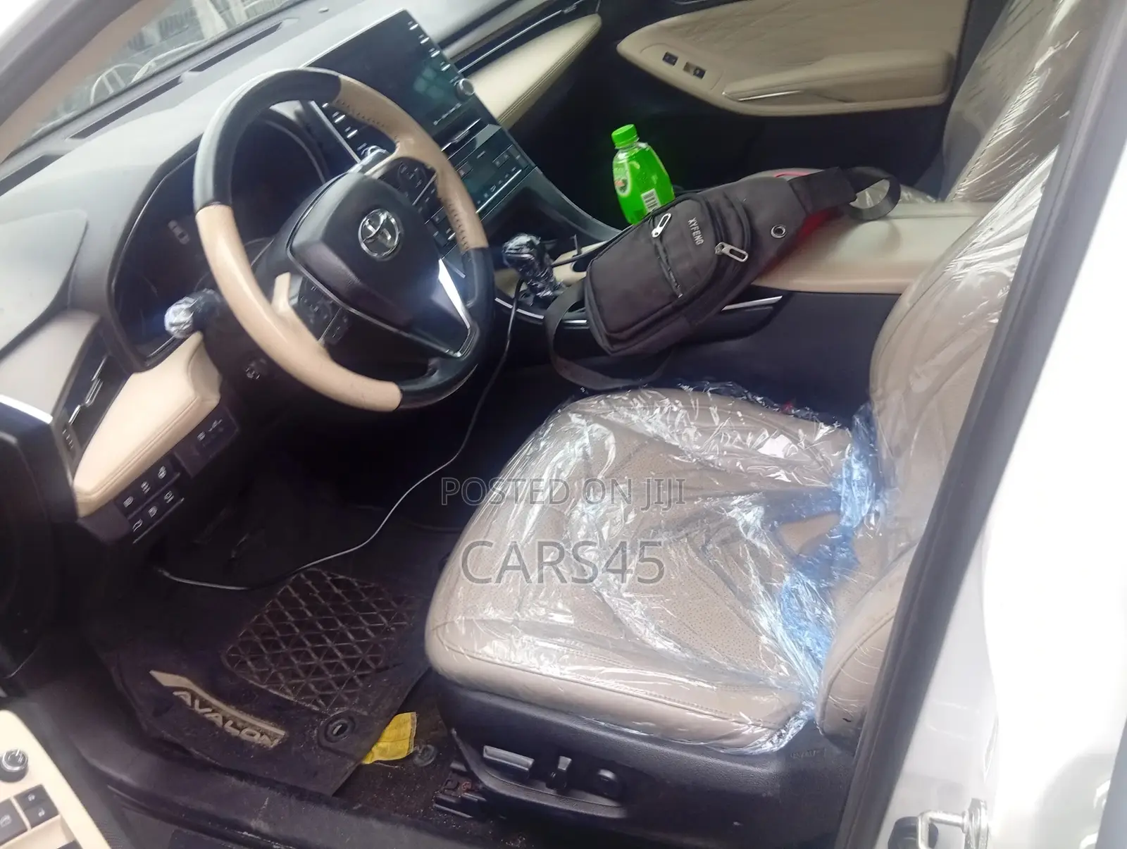 Toyota Avalon 2019 White