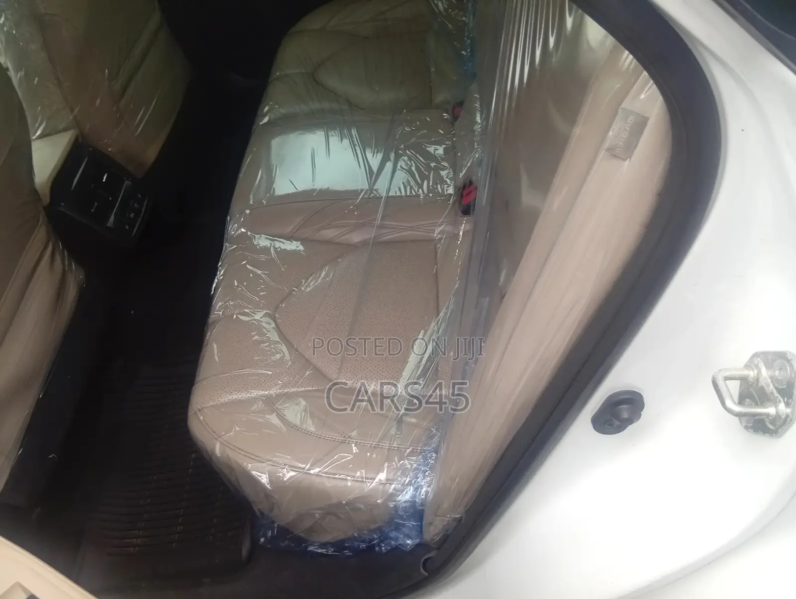 Toyota Avalon 2019 White