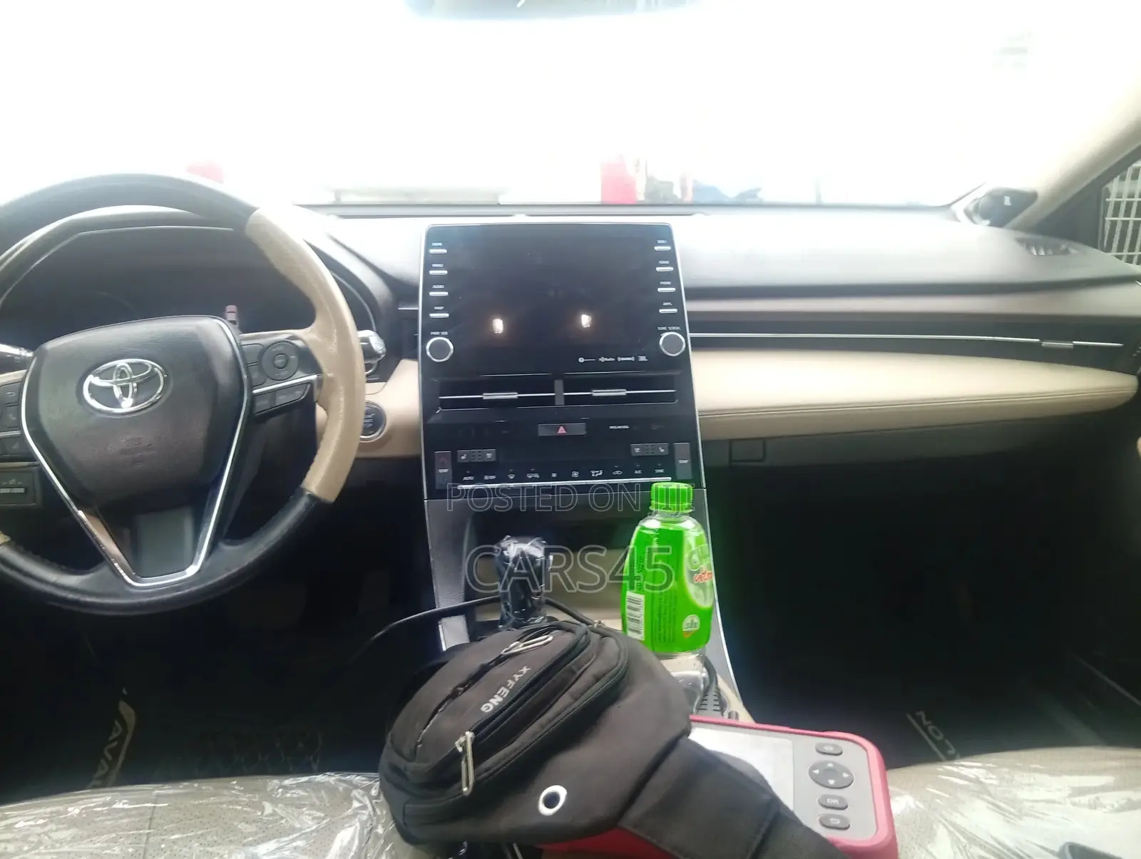 Toyota Avalon 2019 White