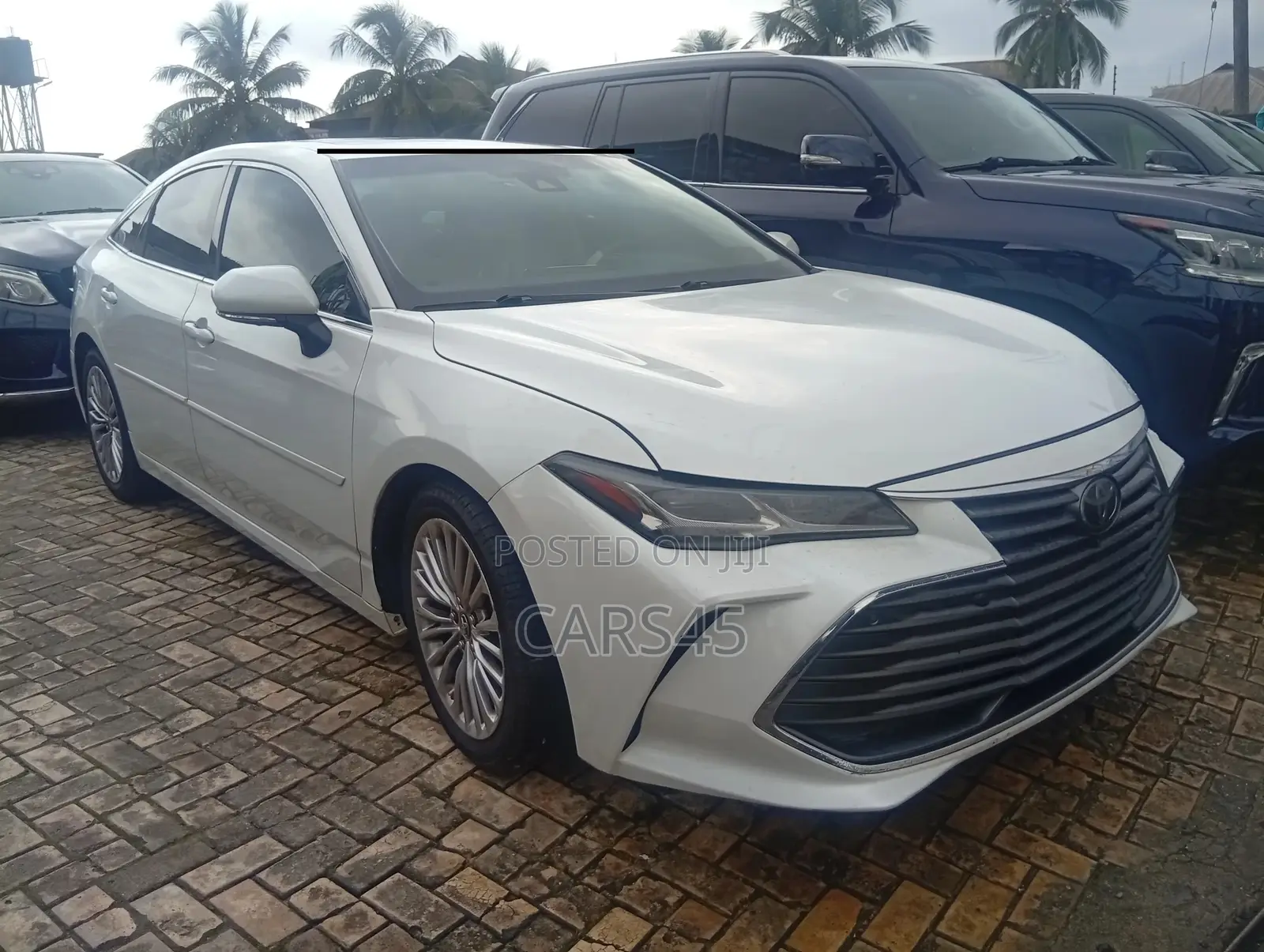 Toyota Avalon 2019 White