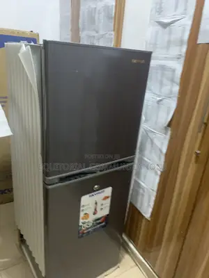 Skyrun BCD195HS Refrigerator 195L – Energy-Efficient Cooling