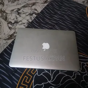 Laptop Apple MacBook Pro 2015 8GB Intel Core i5 SSD 256GB