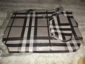 Hand Bags for Ladies