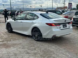 Toyota Camry 2025 White