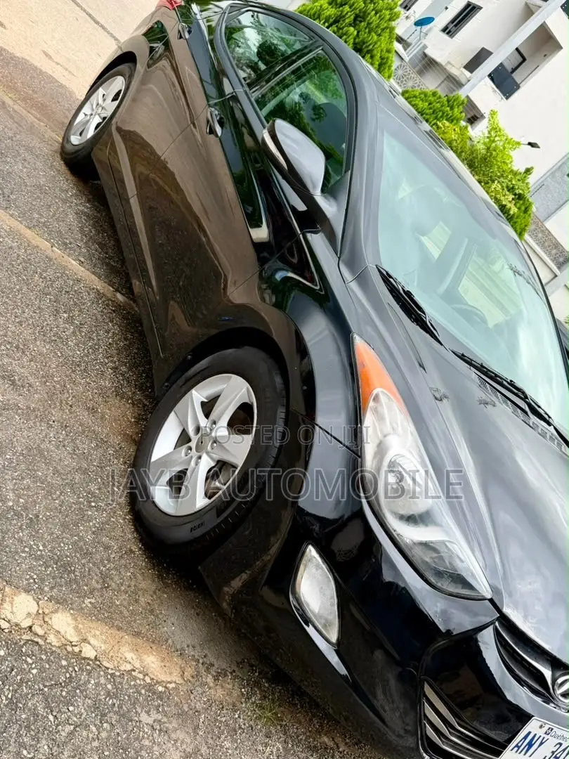 Hyundai Elantra 2013 Black