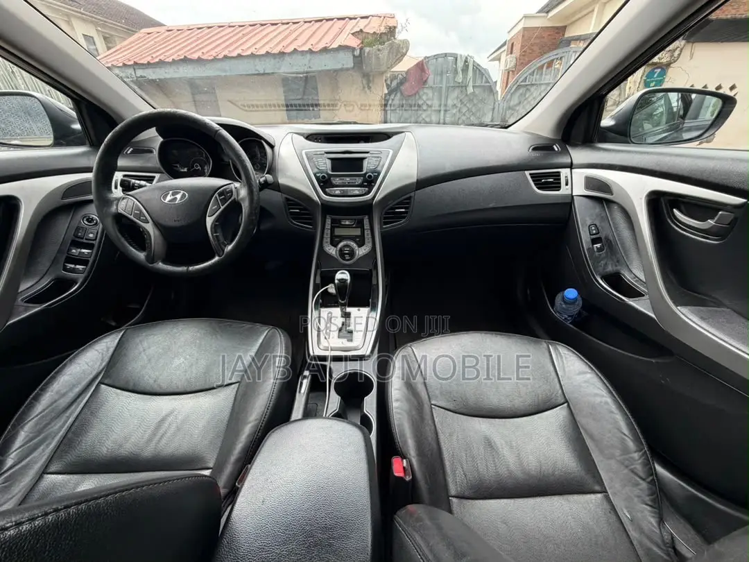 Hyundai Elantra 2013 Black