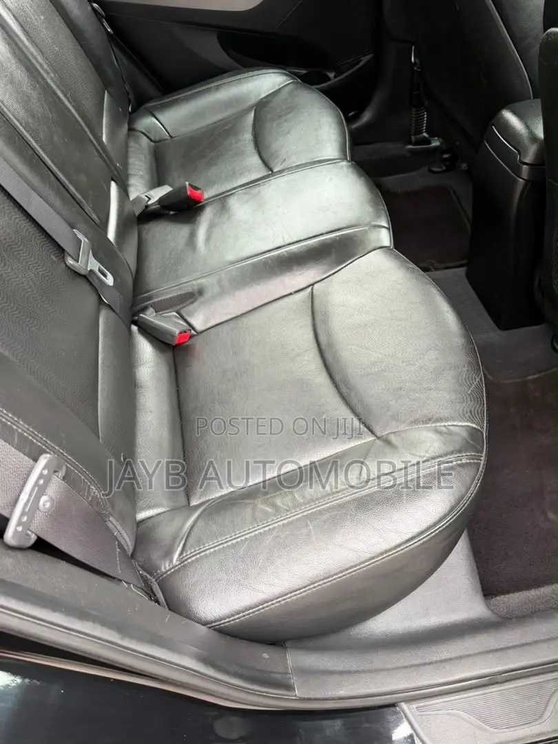Hyundai Elantra 2013 Black
