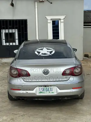 Volkswagen Passat 2012 Silver
