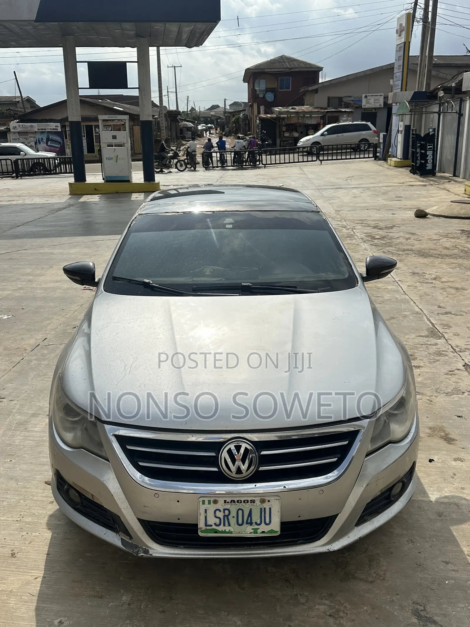 Volkswagen Passat 2012 Silver
