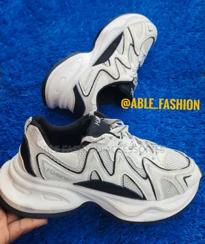 Akube/Thrift Chunky Sneaker