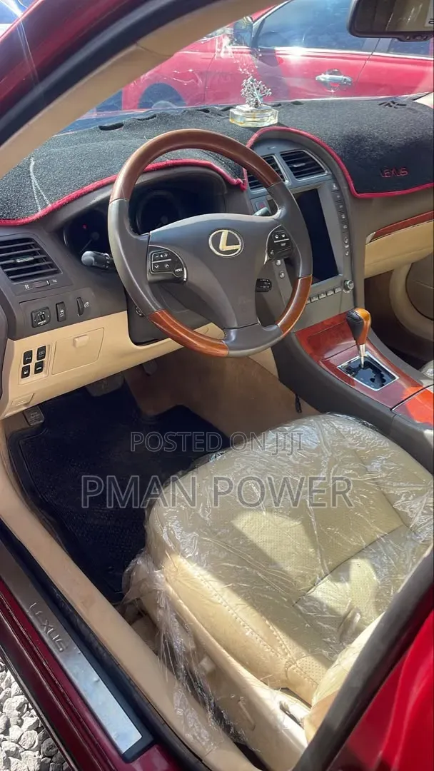Lexus ES 2012 Red