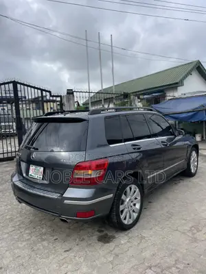 Mercedes-Benz GLK-Class 2011 Gray