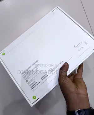 New Laptop Apple MacBook Air 2026 M5 16GB SSD 512GB