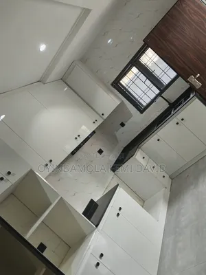 3bdrm Block of Flats in Katampe Main for rent
