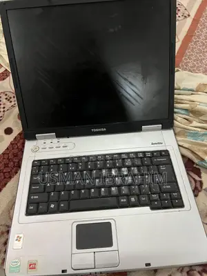 Laptop Toshiba Satellite L300 40GB Intel Celeron HDD 256GB