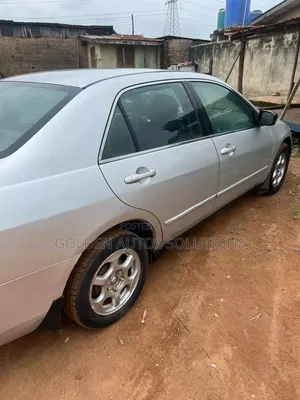 Honda Accord 2004 Silver