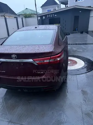 Toyota Avalon XLE 4dr Sedan (3.5L 6cyl 6A) 2015 Burgundy