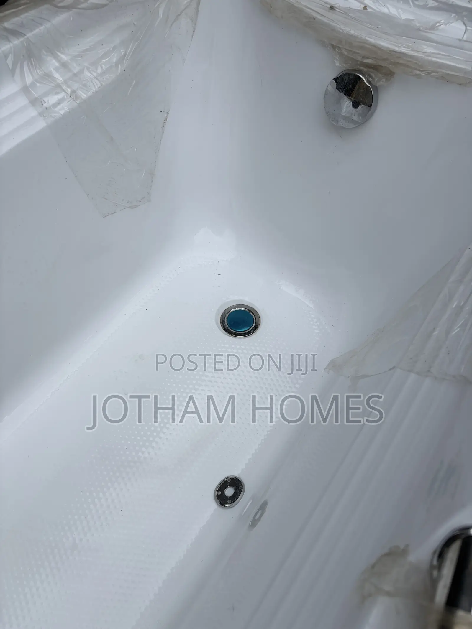 Executive Bath Thub