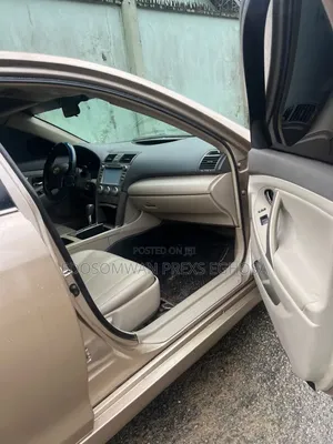 Toyota Camry 2008 Gold