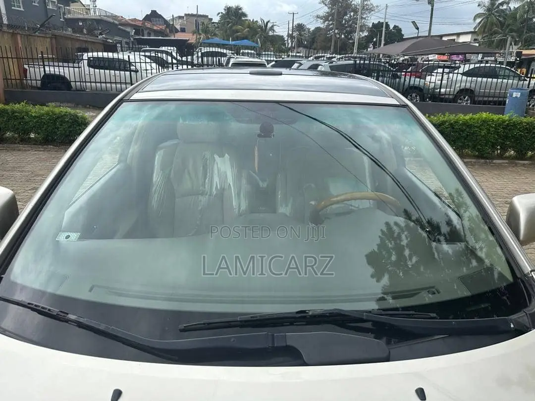 Lexus RX 330 2005 Gold