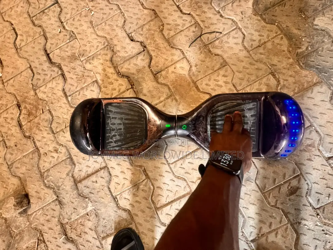 Hoverboard With Bluetooth (Black Chrome)