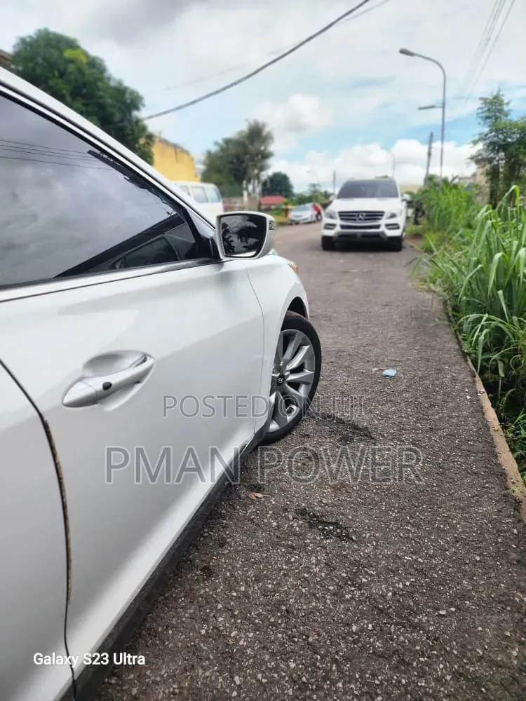Hyundai Azera 2015 White