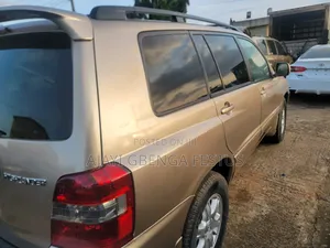 Toyota Highlander Limited V6 2005 Gold