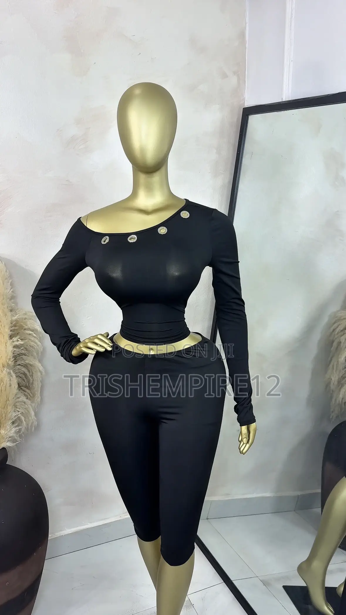 Off-Shoulder Eyelet Crop Top
