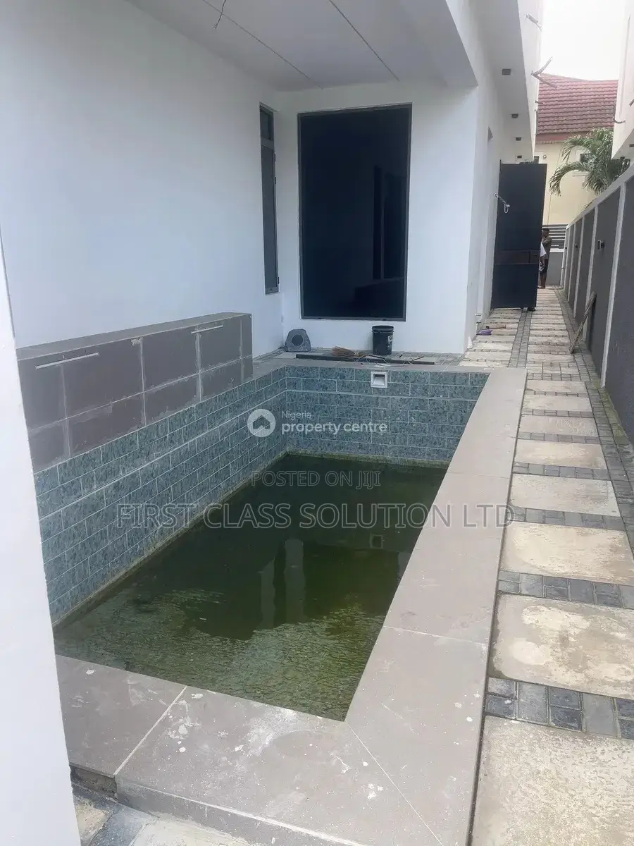 6bdrm Duplex in Lekki Phase 1 for sale