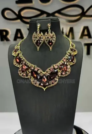 Ladies Luxury Necklace and Earrings Set